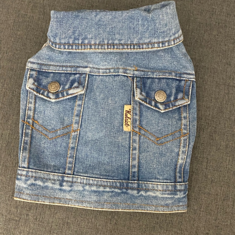 Size small dog Jean jacket -